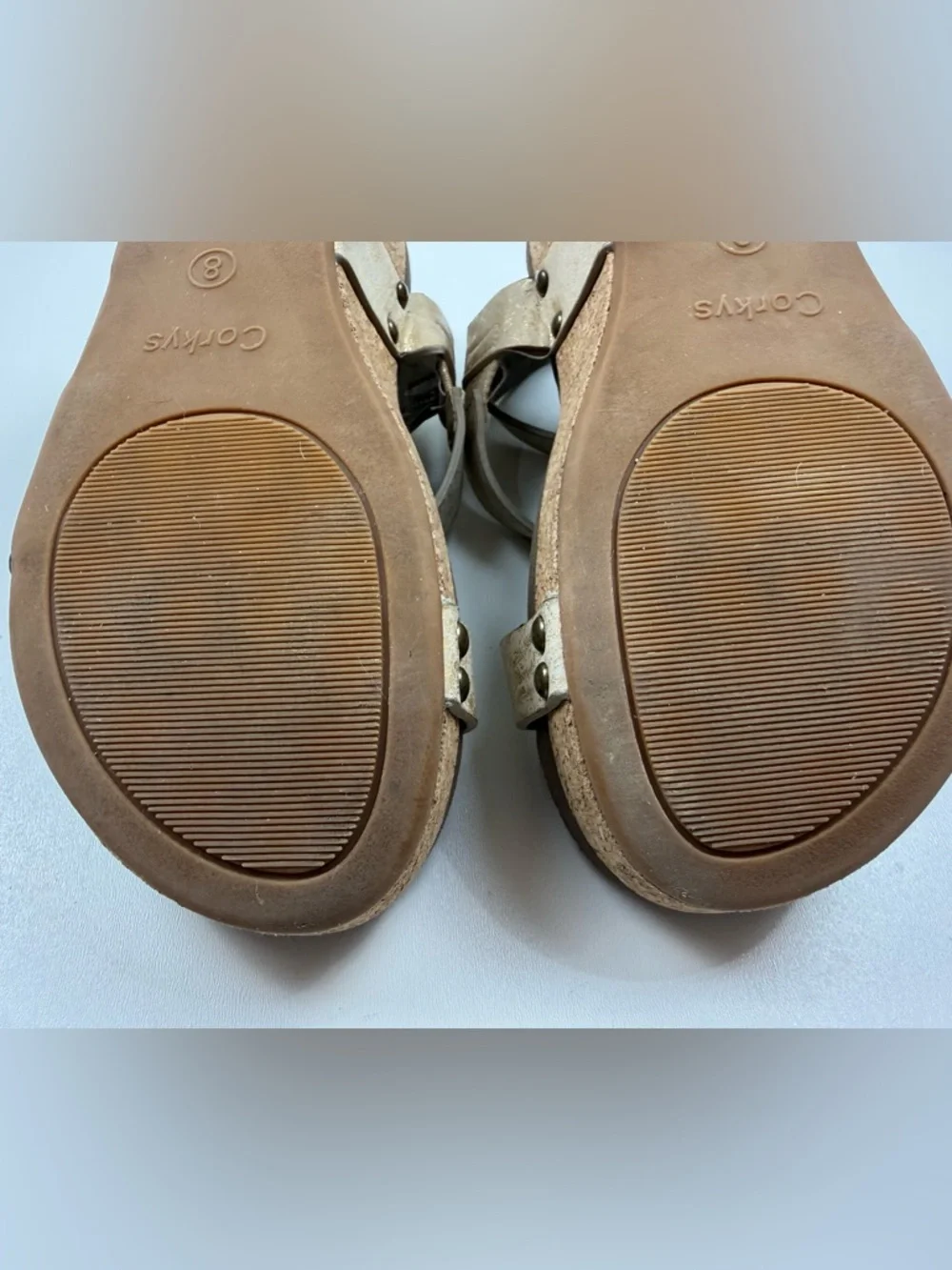 Boutique by Corkys Spring Fling Gold Strappy Studded Wedge Sandals Size 8 Women - Picture 10 of 10